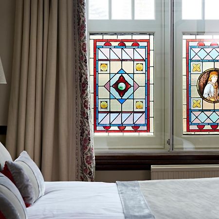 The Montagu Arms Hotel บิวลี ภายนอก รูปภาพ