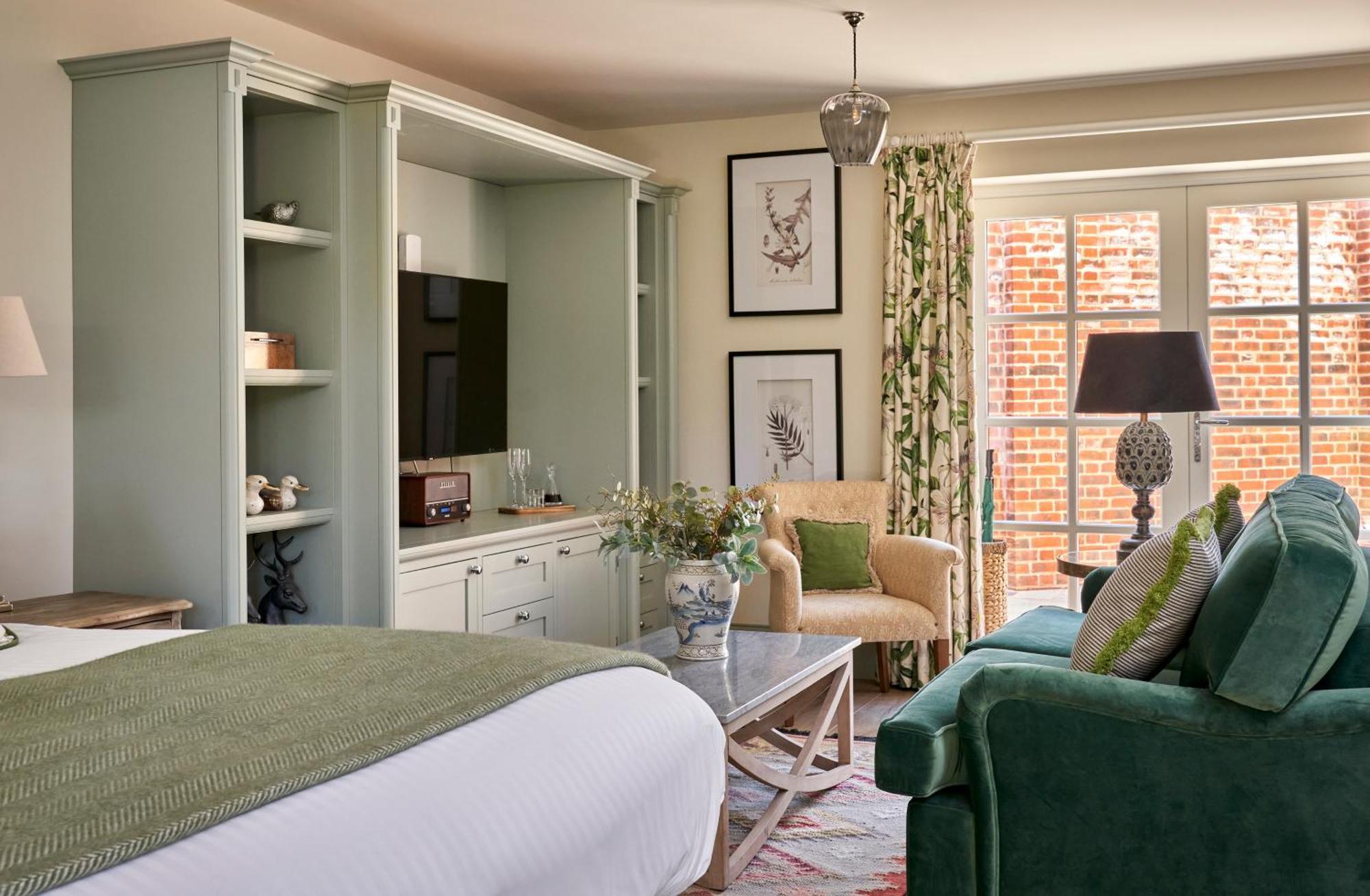 The Montagu Arms Hotel บิวลี ภายนอก รูปภาพ